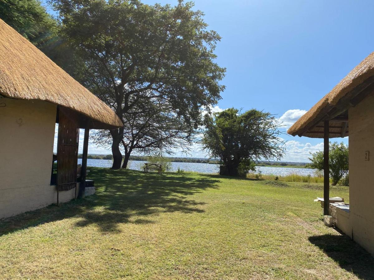Big 5 Toro Lodge 五大兽河畔酒店 卡萨内 外观 照片