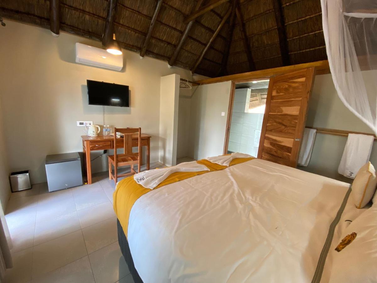 Big 5 Toro Lodge 五大兽河畔酒店 卡萨内 外观 照片